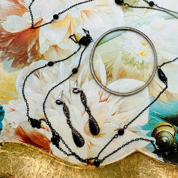 Vintage Black Jewelry Lot - Picture 3 of 13